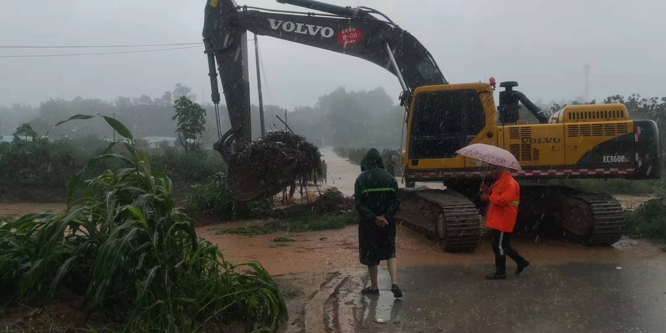 宏大人心系河南∣風(fēng)雨面前，我們一起扛！